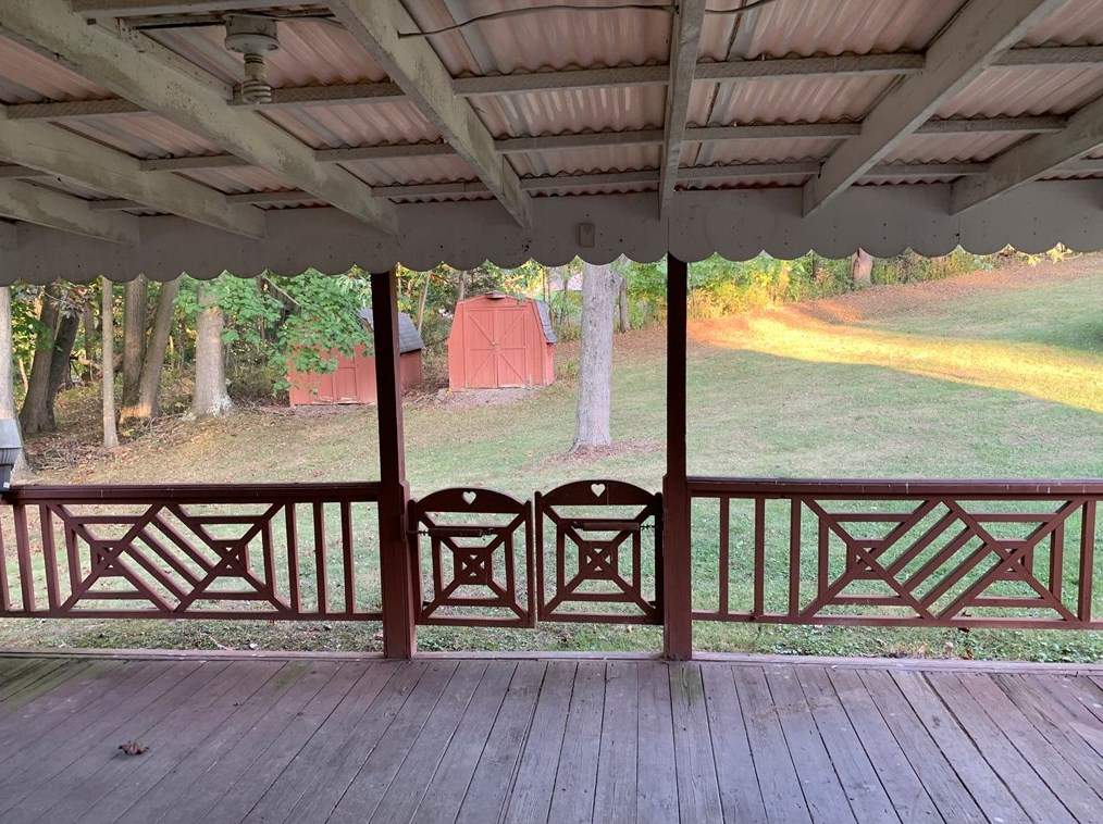 392 Cortez Dr, Washington PA 15301-1310 exterior