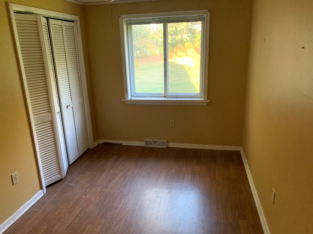 392 Cortez Dr, Washington PA 15301-1310 exterior