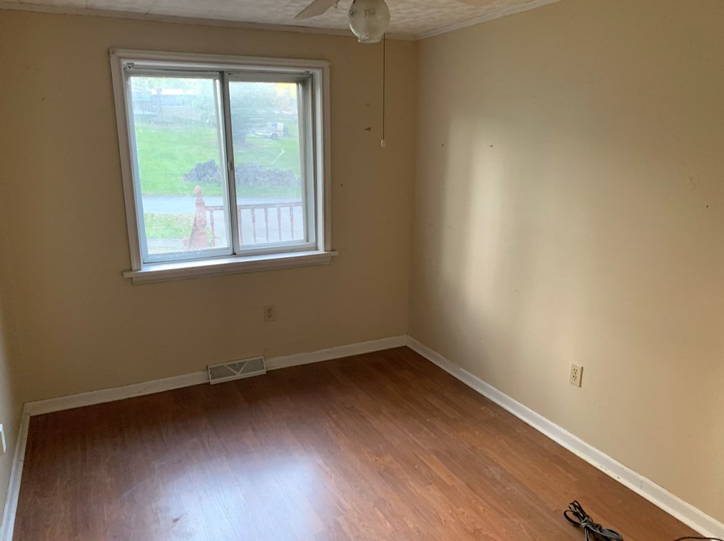 392 Cortez Dr, Washington PA 15301-1310 exterior