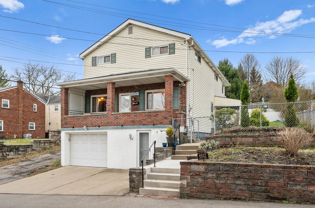 6512 Martha St, Pittsburgh, PA 15206-1148