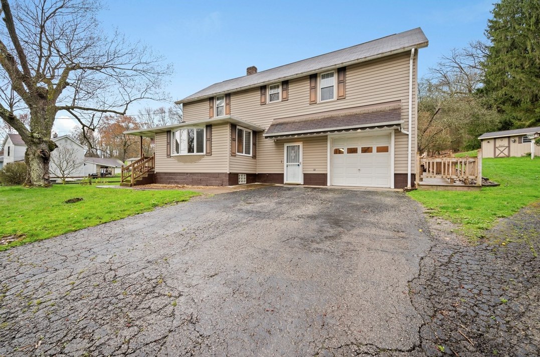 598 Cadogan Slate Lick Rd, Kittanning, PA 16201