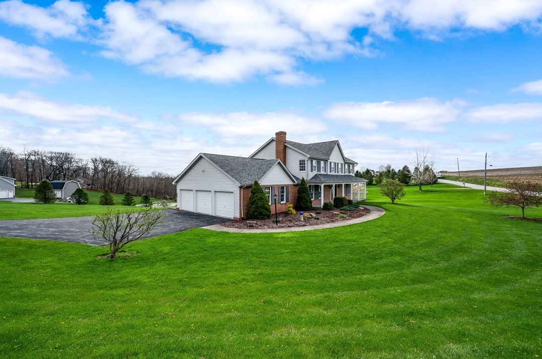 170 Pleasant Hill Rd, Harmony, PA 16037