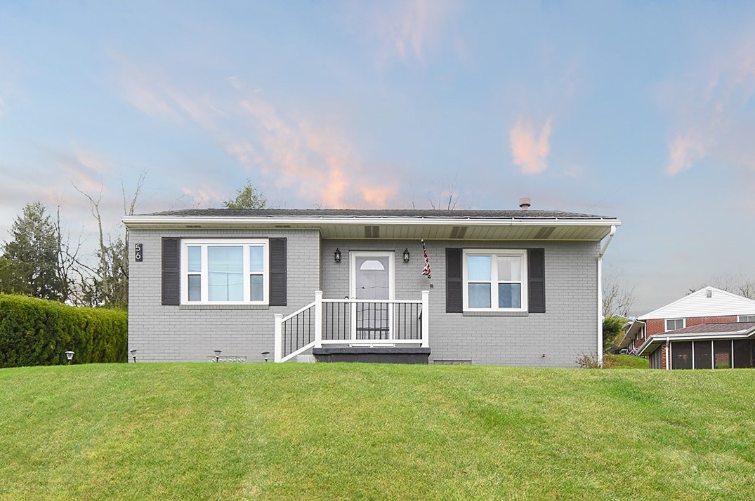 56 7th St Ext, New Kensington, PA 15068
