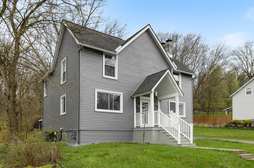 321 Meadow Ave, Pittsburgh, PA 15235-2432