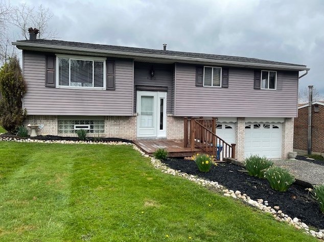 423 Springwood Dr, Verona, PA 15147-2623