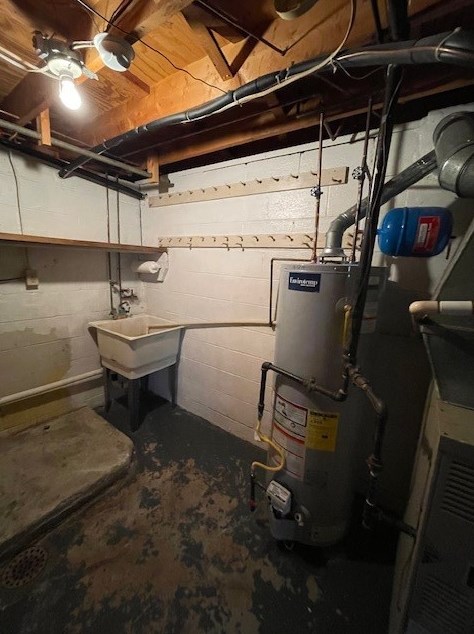 423 Springwood Dr, Verona PA  15147-2623 exterior