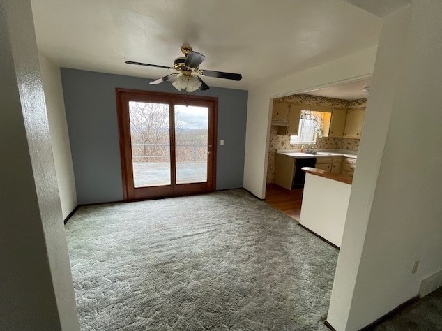 423 Springwood Dr, Verona PA  15147-2623 exterior