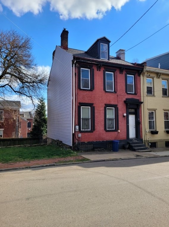 119 Hemlock St, Pittsburgh, PA 15212-4168