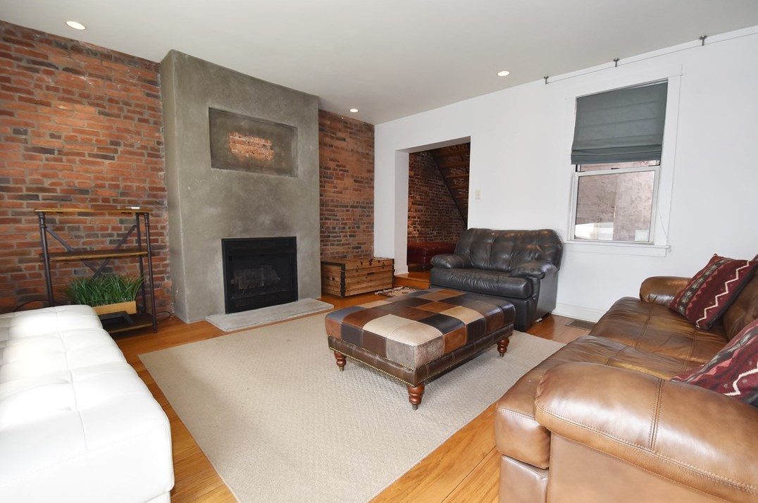 1911 Wharton St, Pittsburgh, PA 15203-1843