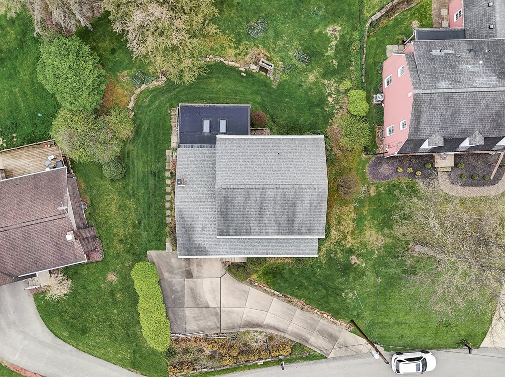 241 Hazelwood Dr, Washington PA  15301-6243 exterior