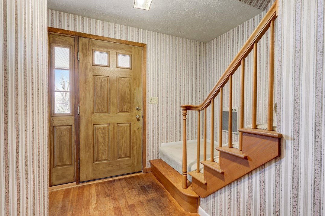 241 Hazelwood Dr, Washington PA  15301-6243 exterior