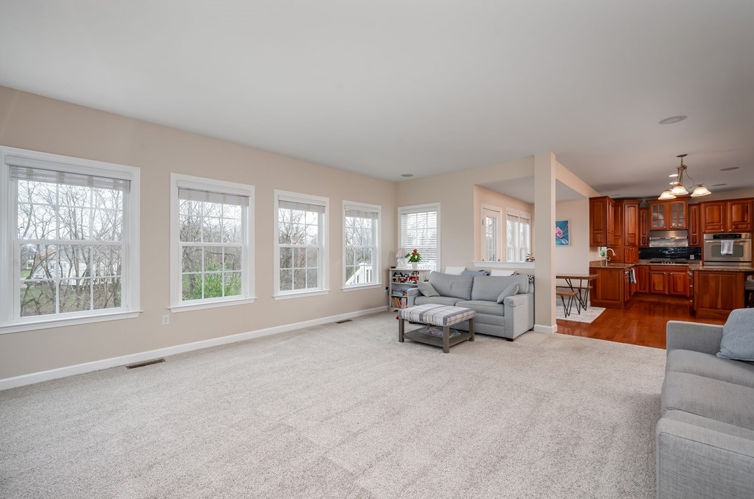 1412 Mystic Valley Dr, Sewickley PA  15143-8873 exterior