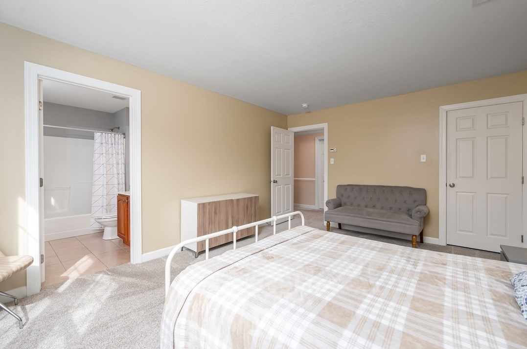 1412 Mystic Valley Dr, Sewickley PA  15143-8873 exterior