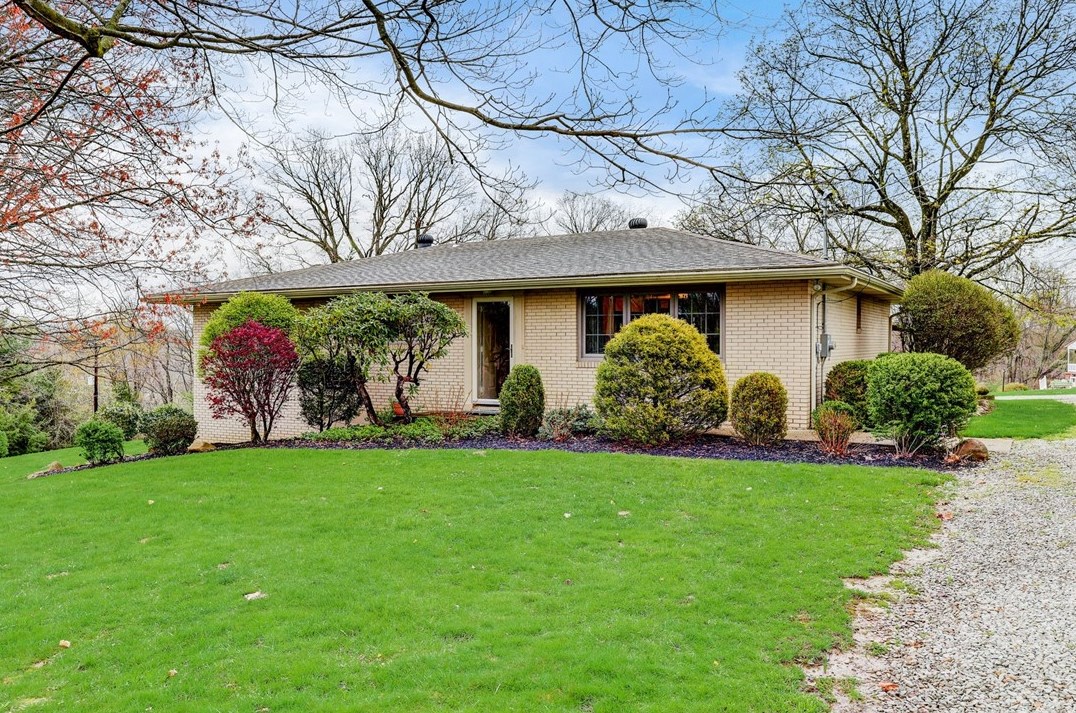 30 Sportsmans Rd, West Newton, PA 15089