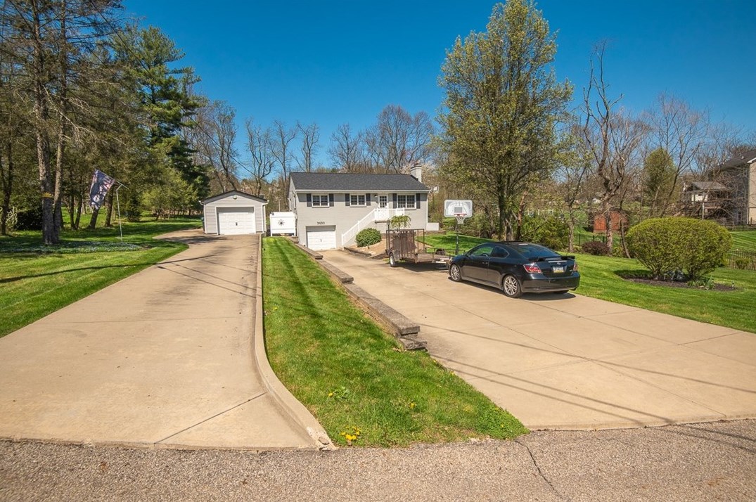 3055 Bardona Cir, Gibsonia, PA 15044