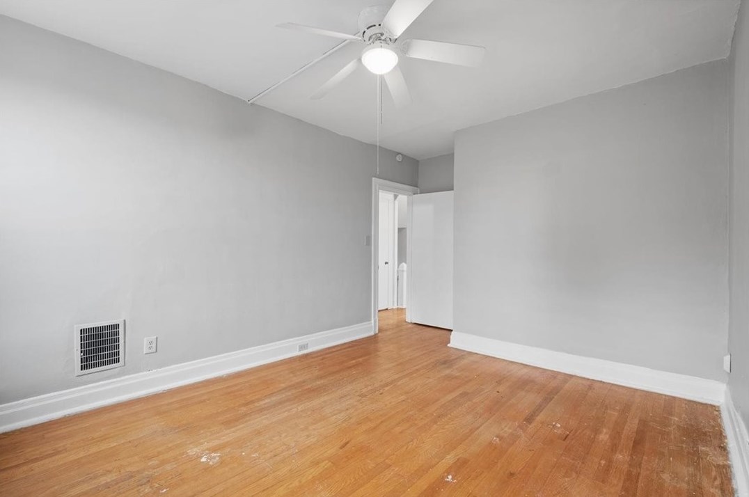 401 Harris Ave, Pittsburgh PA  15205-3226 exterior