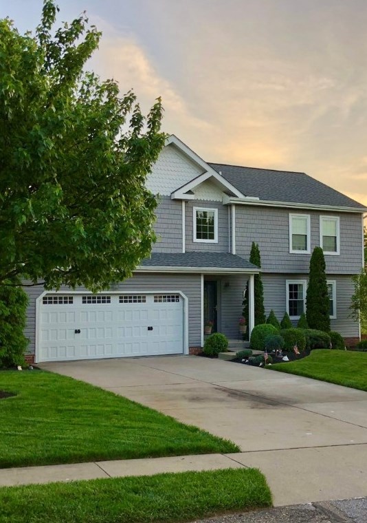 203 Farmcrest Dr, Noblestown, PA 15071-9333