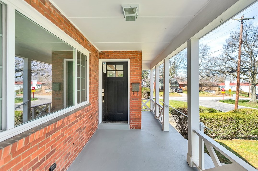 406 Smt Dr, Pittsburgh PA 15238-2921 exterior