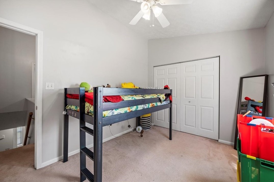 107 Palace Ct, Pittsburgh PA  15227-4335 exterior