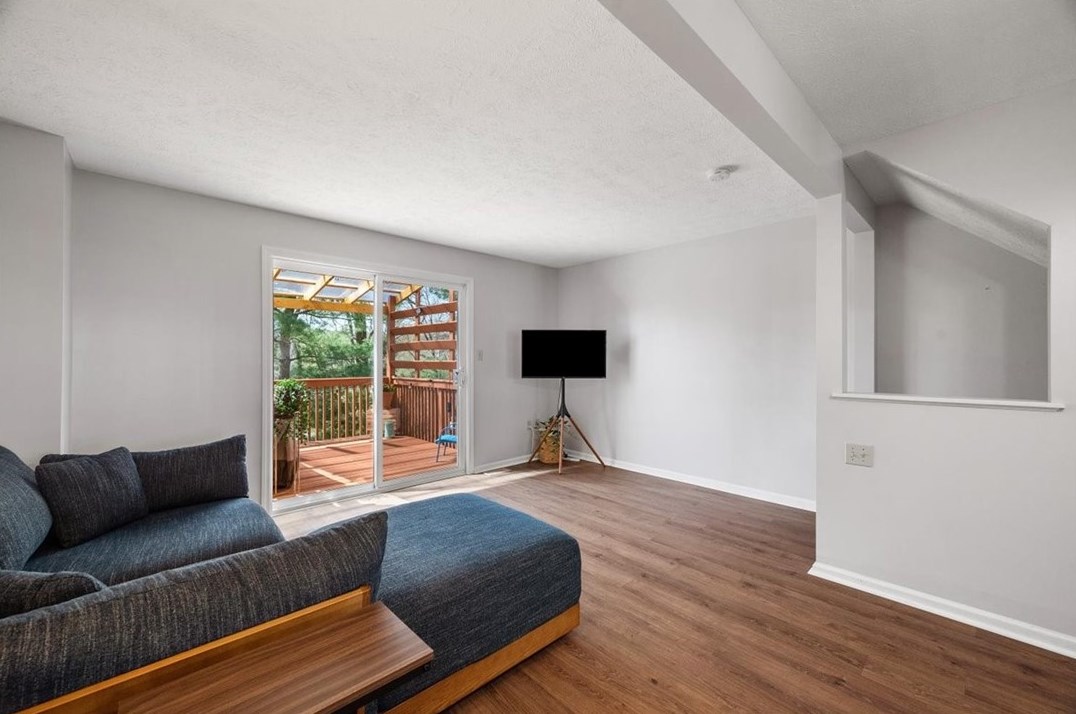 107 Palace Ct, Pittsburgh PA  15227-4335 exterior