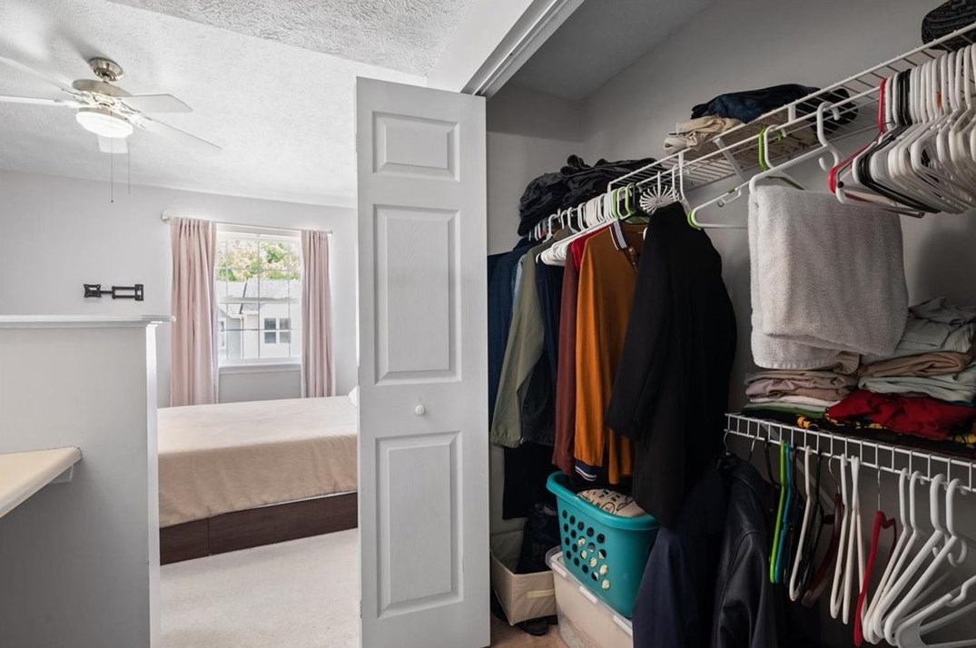 107 Palace Ct, Pittsburgh PA  15227-4335 exterior