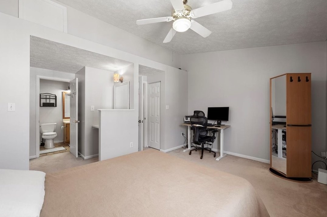 107 Palace Ct, Pittsburgh PA  15227-4335 exterior