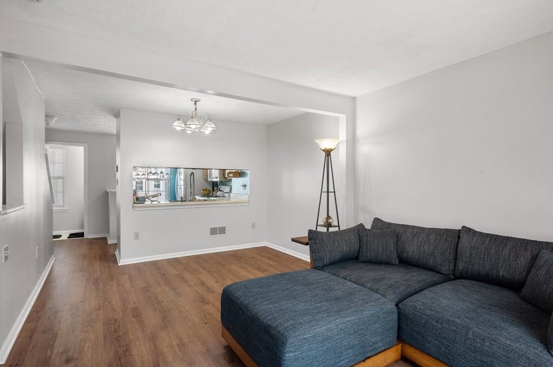 107 Palace Ct, Pittsburgh PA  15227-4335 exterior