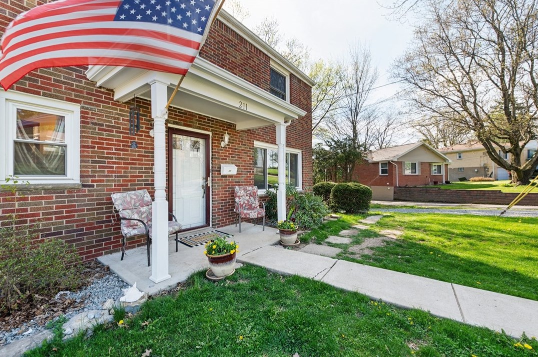 211 Shackelford Dr, Monroeville, PA 15146-2821