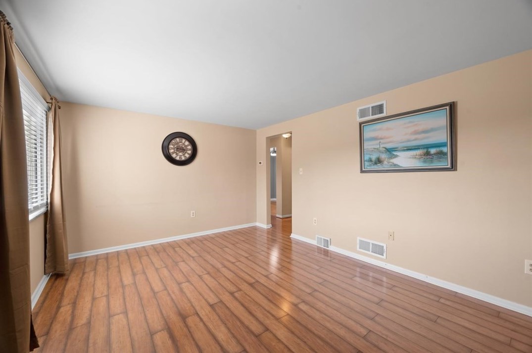 1628 Carmella Dr, Pittsburgh, PA 15227-3713