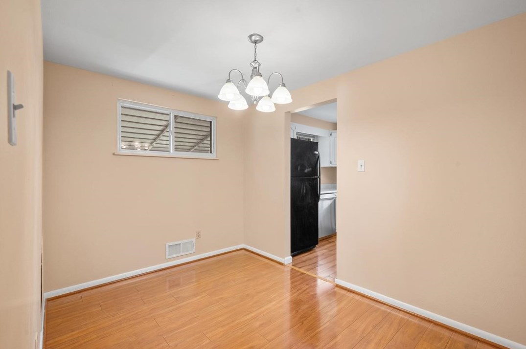 1628 Carmella Dr, Pittsburgh PA 15227-3713 exterior