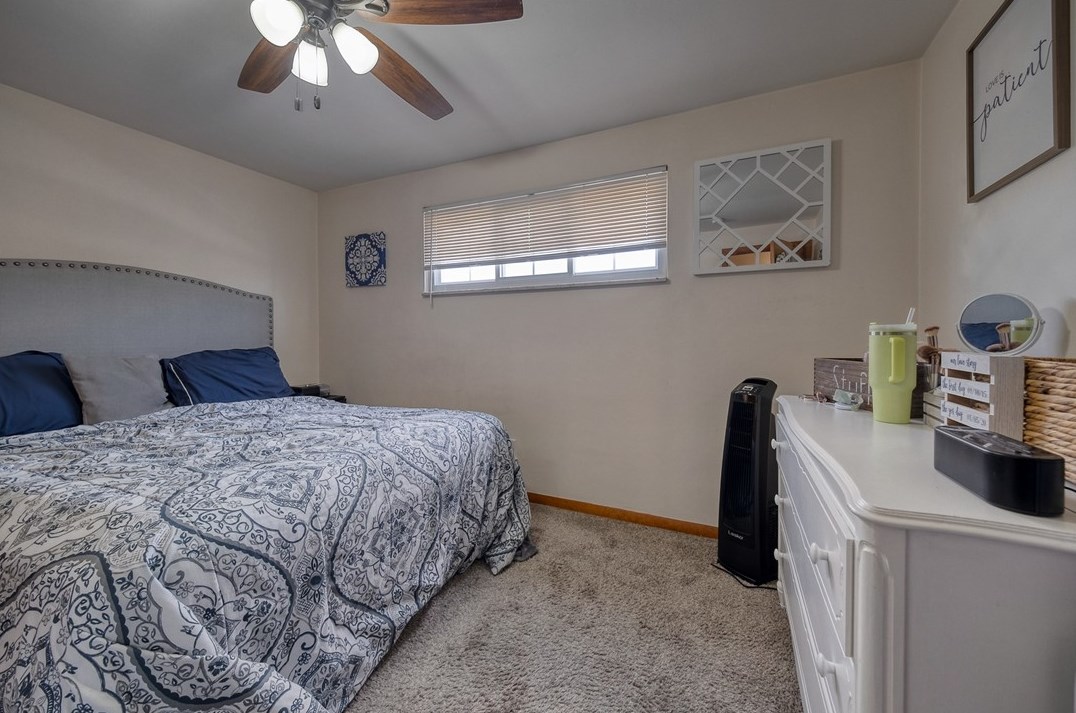 3622 Wallace Dr, Pittsburgh PA  15227-4428 exterior