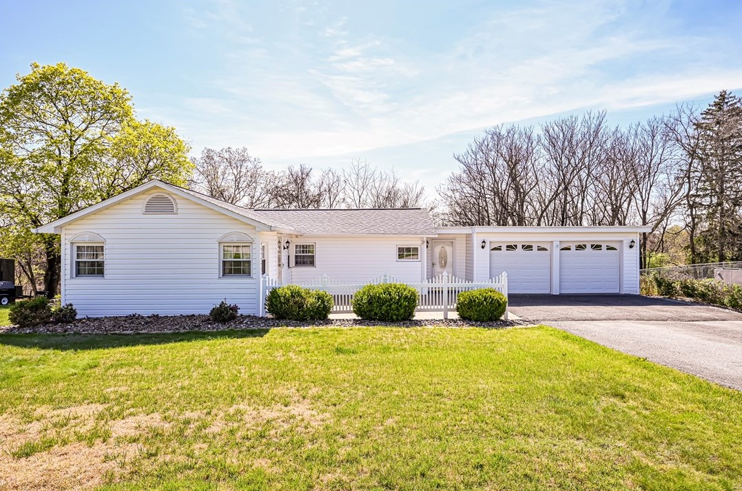 2170 Grandview Ave, Monroeville, PA 15146-4208