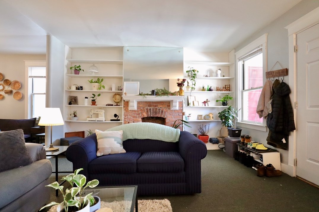 5923 Nicholson St, Pittsburgh PA  15217-2318 exterior