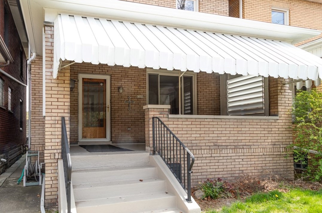 1148 Maplewood, Ambridge, PA 15003