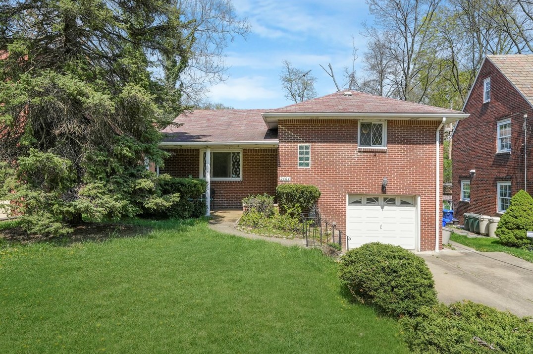 2464 Potomac Ave, Pittsburgh, PA 15216