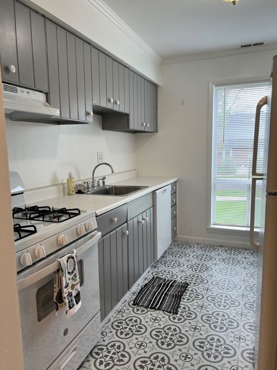 310 College Park Dr, Moon Twp, PA 15108-2312