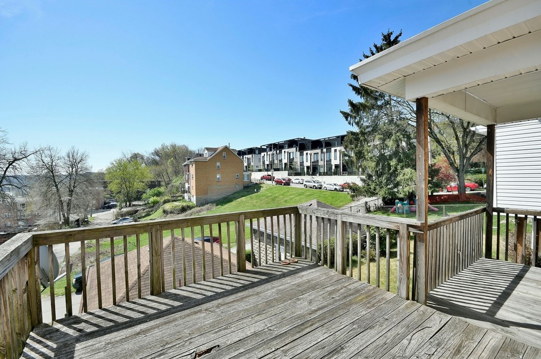 3134 Terrace St, Pittsburgh PA  15213-2413 exterior