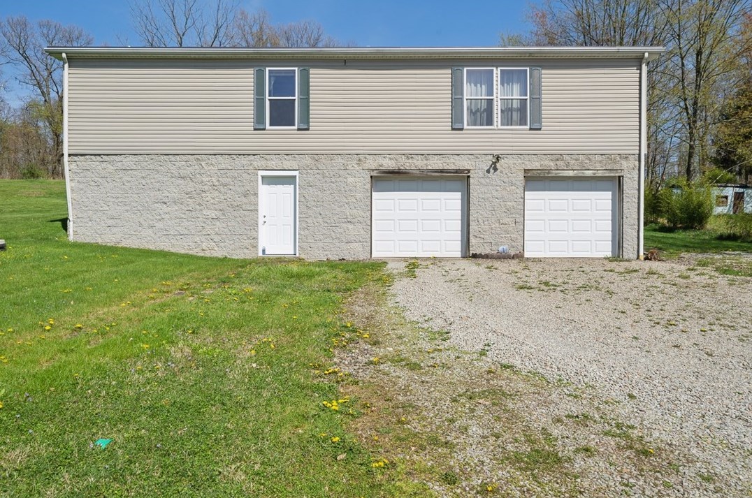 410 Plum St, Slickville, PA 15684