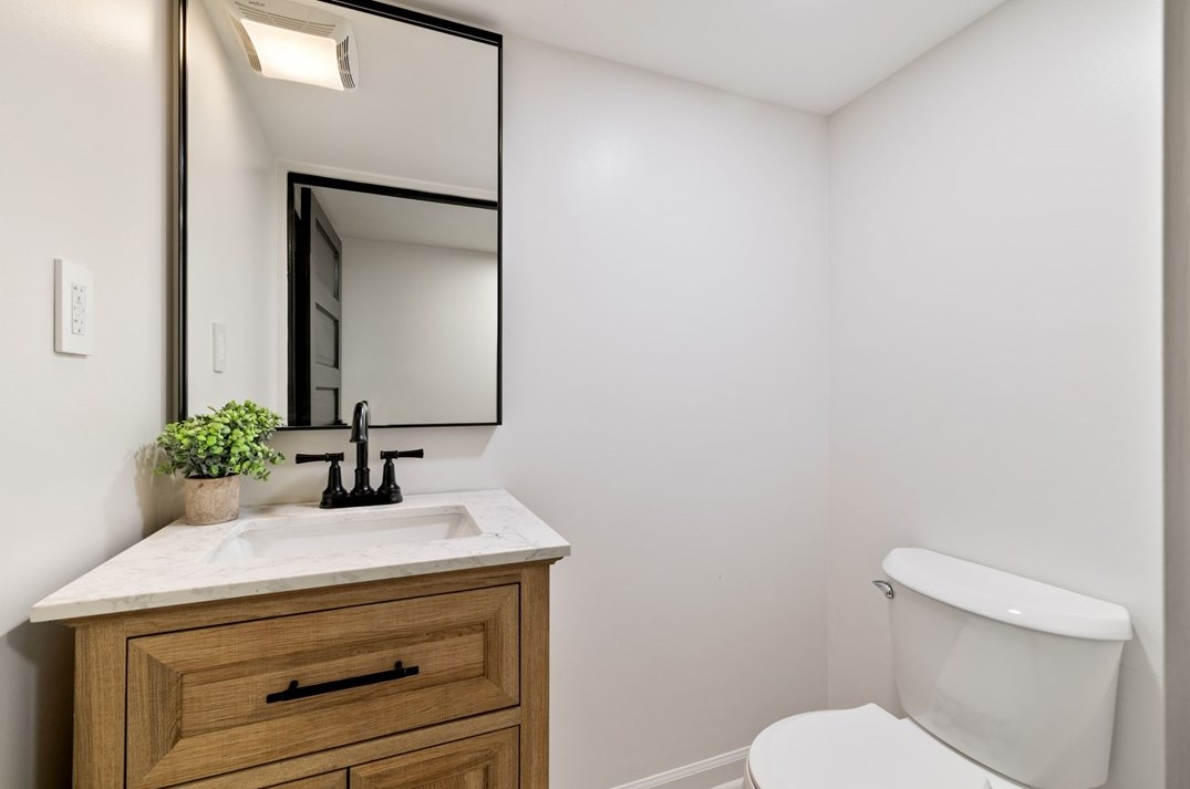 140 Bigham St, Pittsburgh PA  15211-1462 exterior