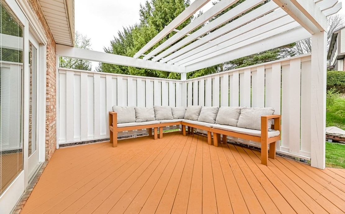 2101 Coventry Dr, Allison Park PA  15101-3364 exterior