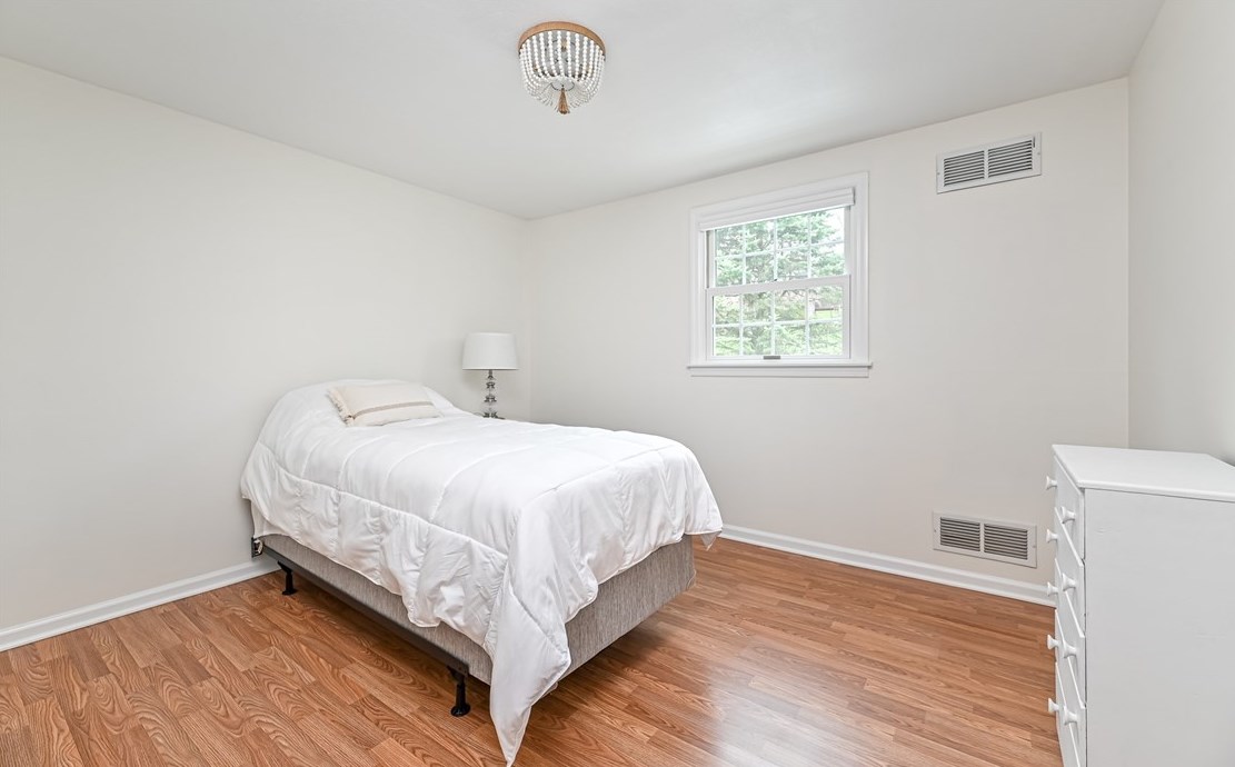 2101 Coventry Dr, Allison Park PA  15101-3364 exterior