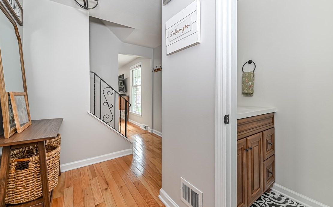 2101 Coventry Dr, Allison Park PA  15101-3364 exterior