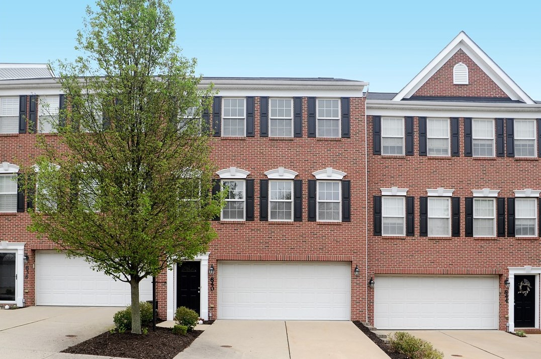840 Highpointe Cir, Pittsburgh, PA 15220-1854