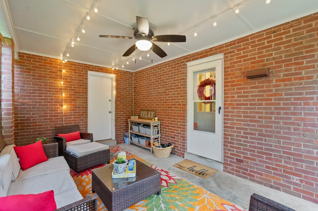 4268 Stanton Ave, Pittsburgh PA  15201-2242 exterior