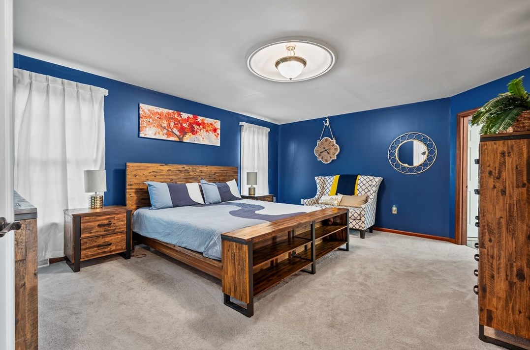 1050 Lexington Dr, Export PA 15632-9022 exterior