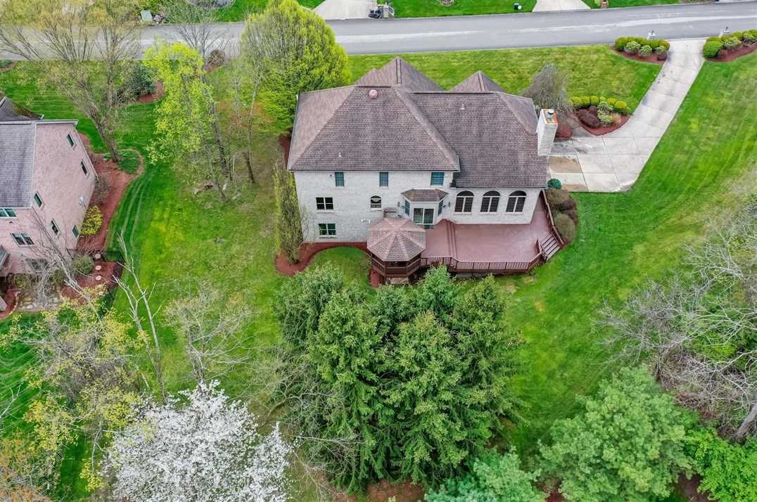 1050 Lexington Dr, Export PA 15632-9022 exterior