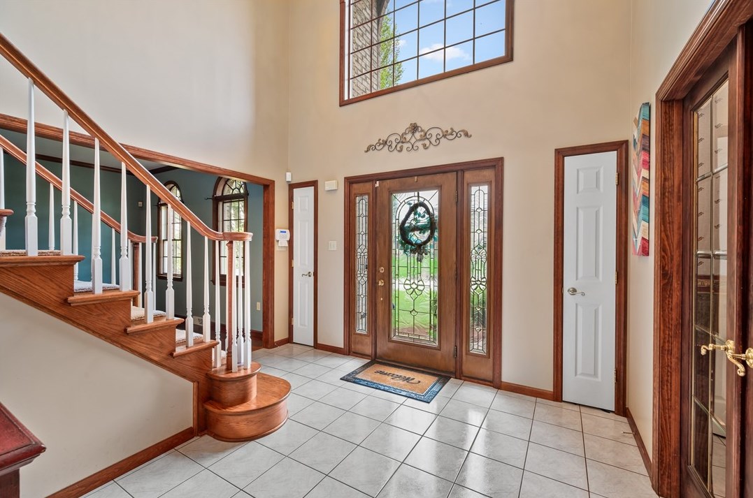 1050 Lexington Dr, Export, PA 15632-9022