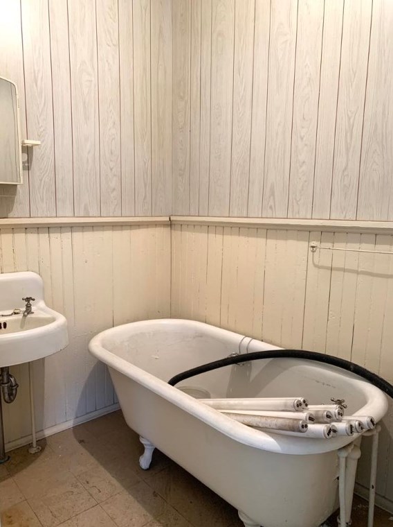 32 Railroad St, Dunbar PA 15431-1544 exterior