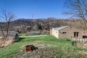 21 Run St, Collier Township PA  15106-1938 exterior