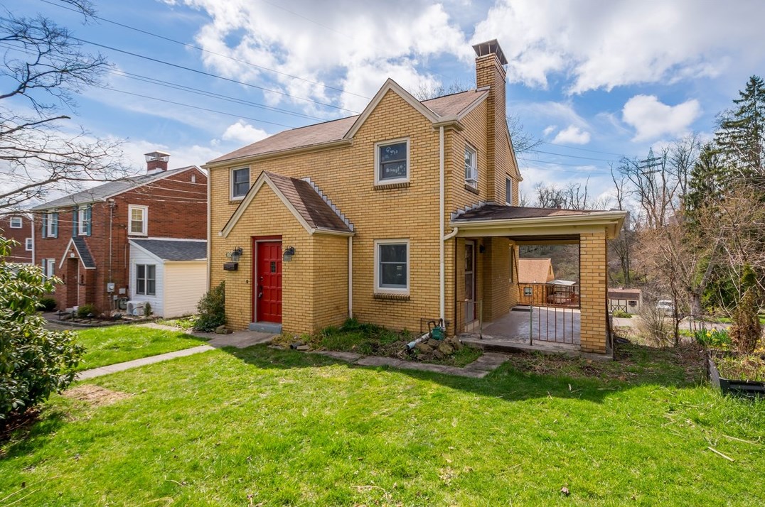 1003 Willow Dr, Pittsburgh, PA 15237-2224